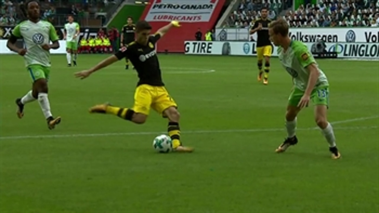 Christian Pulisic scores Dortmund's first goal of the season ' 2017-18 Bundesliga Highlights