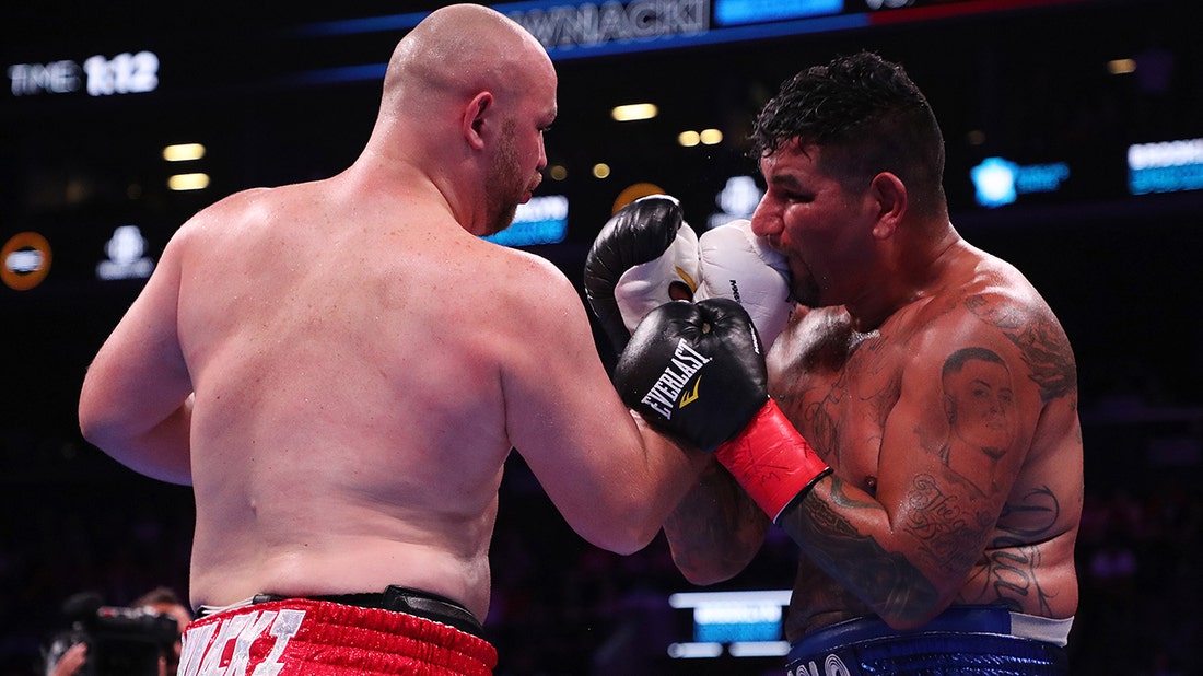 Adam Kownacki  and Chris Arreola set record for most punches thrown in a heavyweight fight