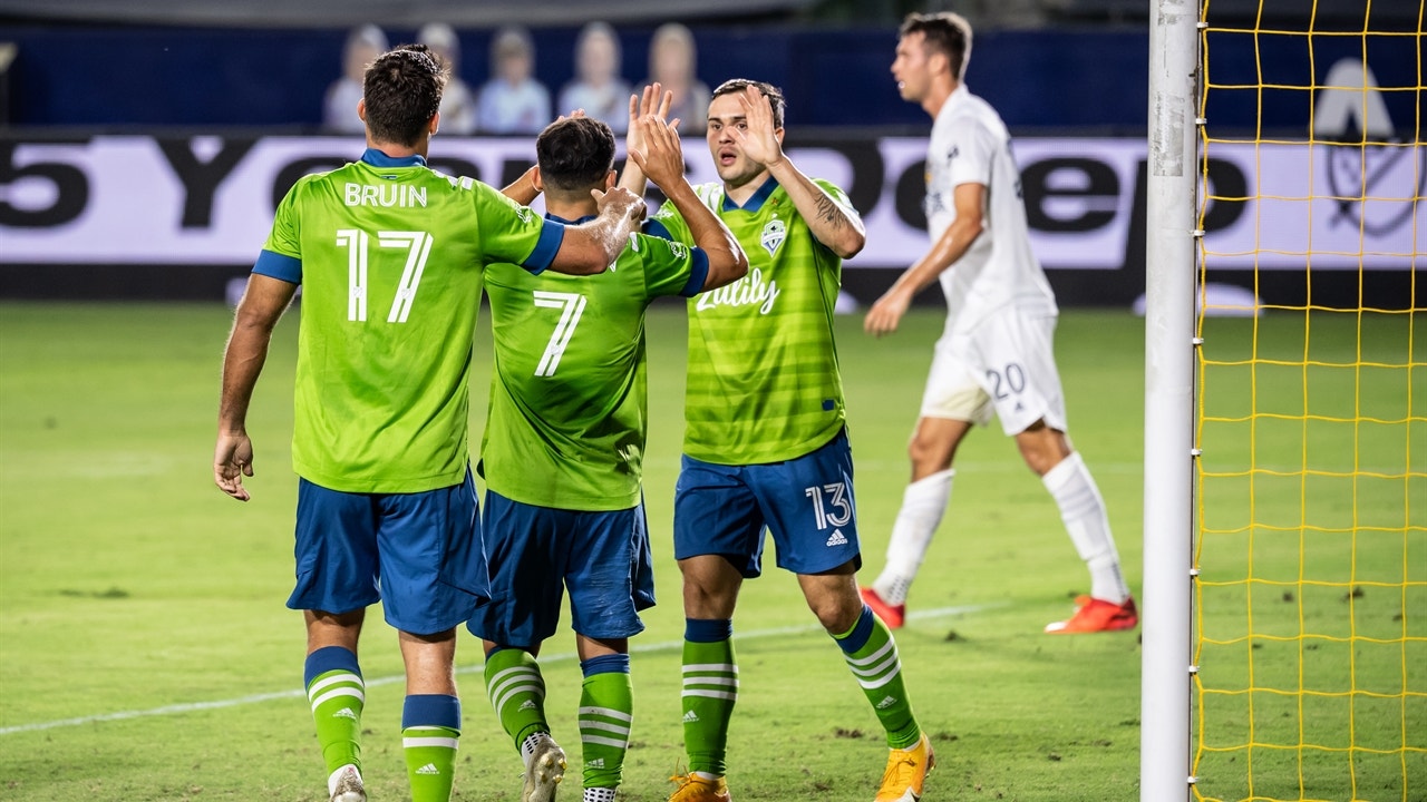 Cristian Roldan, Jordan Morris lead Seattle Sounders to dominant 3-1 win over LA Galaxy