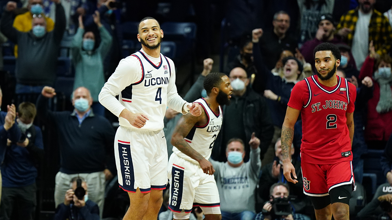 UConn beats St. John's, 86-78 in overtime behind 26 points and 18 rebounds by Adama Sanogo