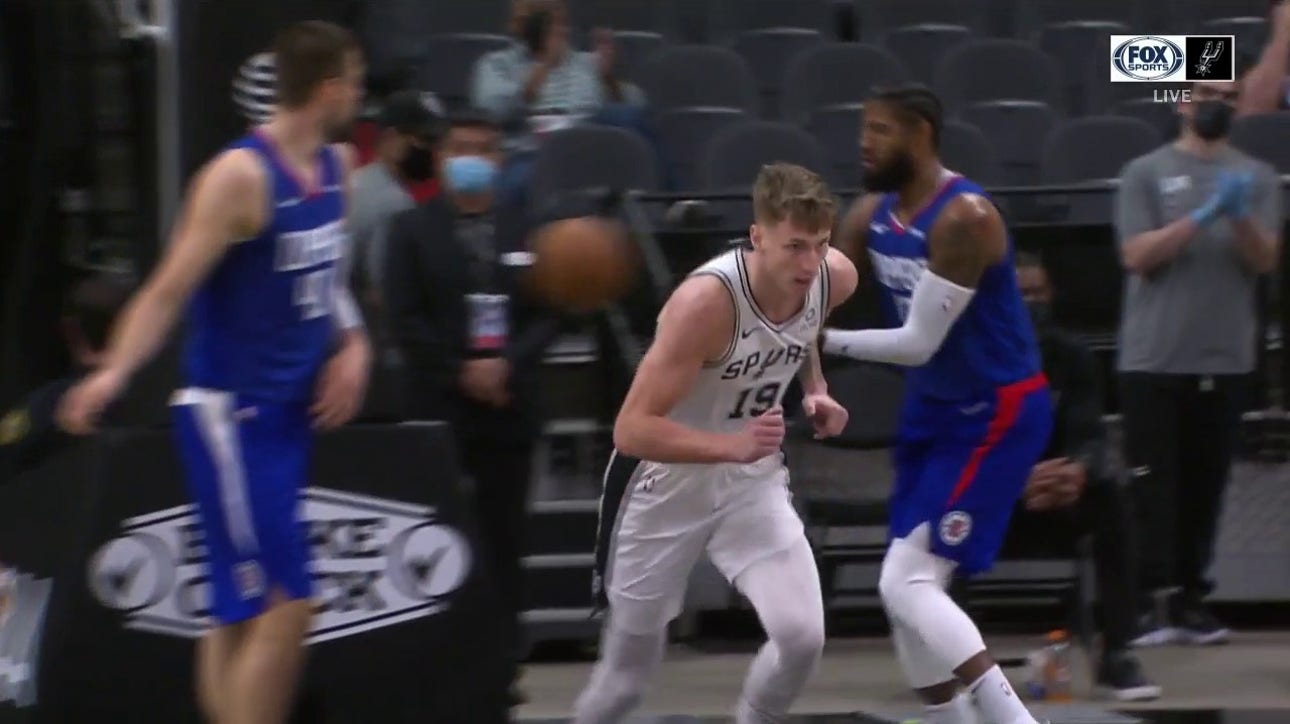 HIGHLIGHTS: Luka Samanic Continues to Run The Floor, Gets Rewarded