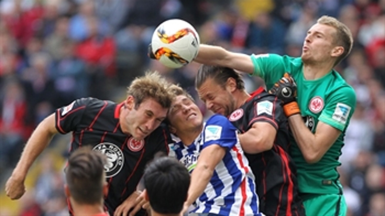 Eintracht Frankfurt vs. Hertha BSC Berlin - 2015-16 Bundesliga Highlights
