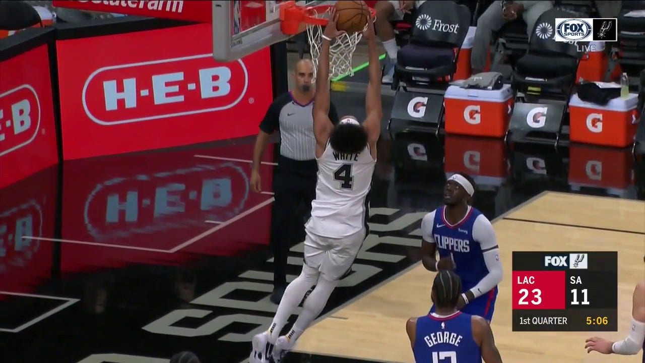 HIGHLIGHTS: Derrick White Turns on the Jets for a Dunk