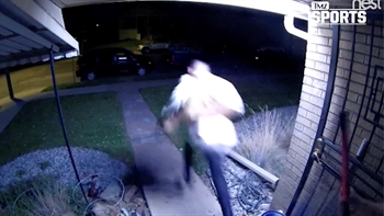 Video surfaces from former NFL QB Chad Kelly's trespassing arrest in October | TMZ SPORTS