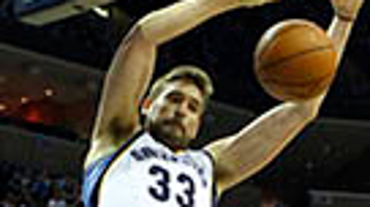 Grizzlies withstand Warriors