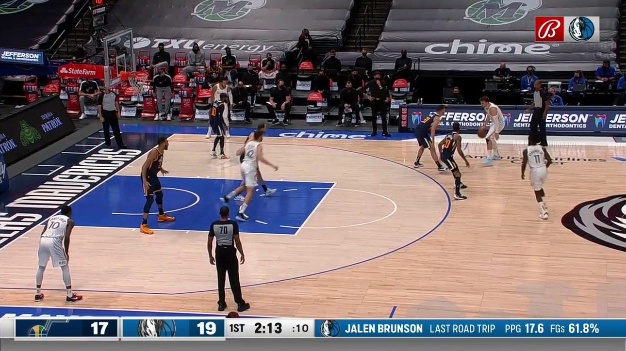 HIGHLIGHTS: Luka Doncic hits Step Back Three in the 1st