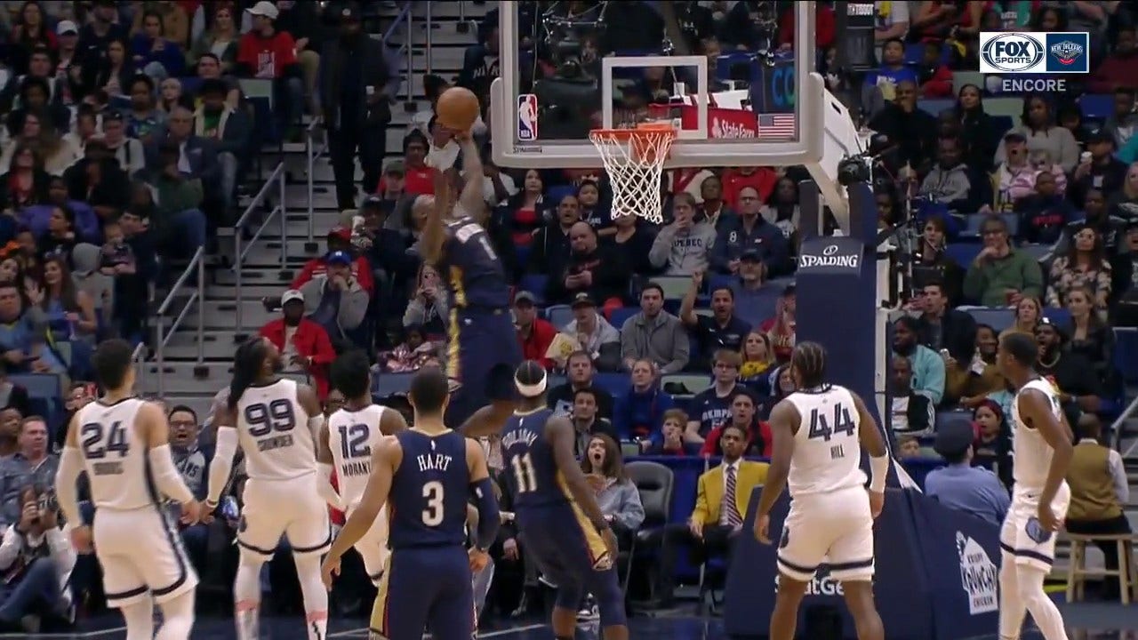 WATCH: Zion Juggles ball in the air while finishes on the Alley-Oop ' Pelicans ENCORE