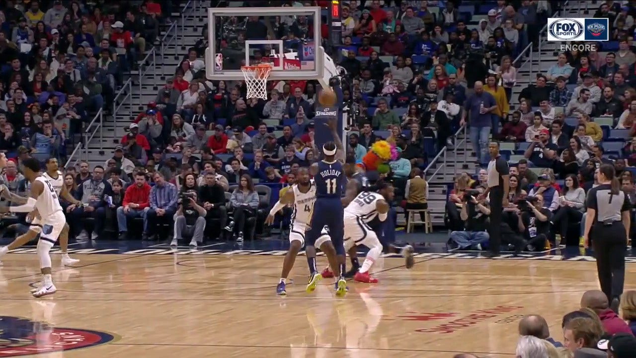 WATCH: Holliday finds Zion Williamson for the Alley-Oop ' Pelicans ENCORE