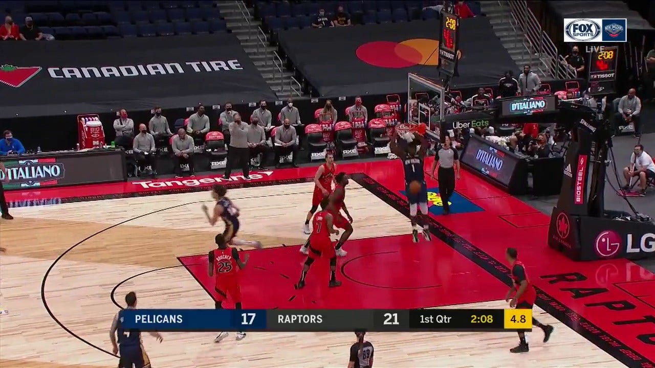 HIGHLIGHTS: Good Ball Movement Leads to Zion's First Dunk