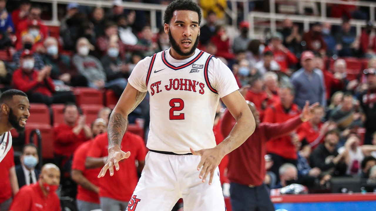 Julian Champagnie goes bonkers with 34 points and 16 rebounds in St. John's victory against DePaul, 89-84