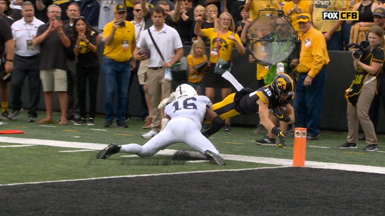 Iowa cuts Penn State's lead to 17-10 thanks to Spencer Petras' nine-yard TD pass