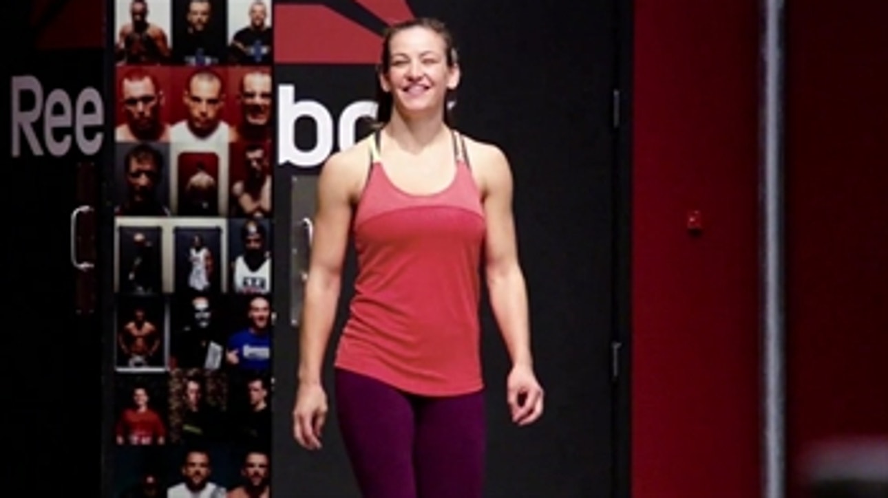 Miesha Tate stops by as a guest coach for Team Claudia