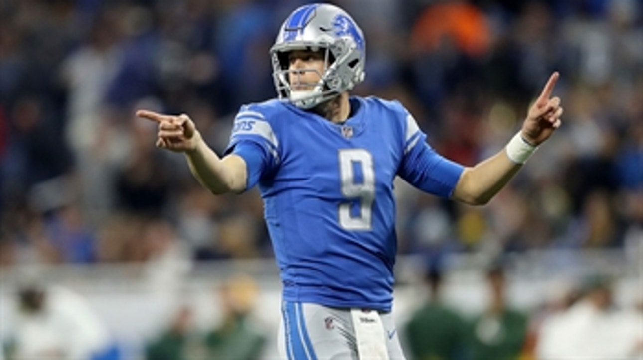 Matthew Stafford launches ball into crowd after 2-pt conversion reception