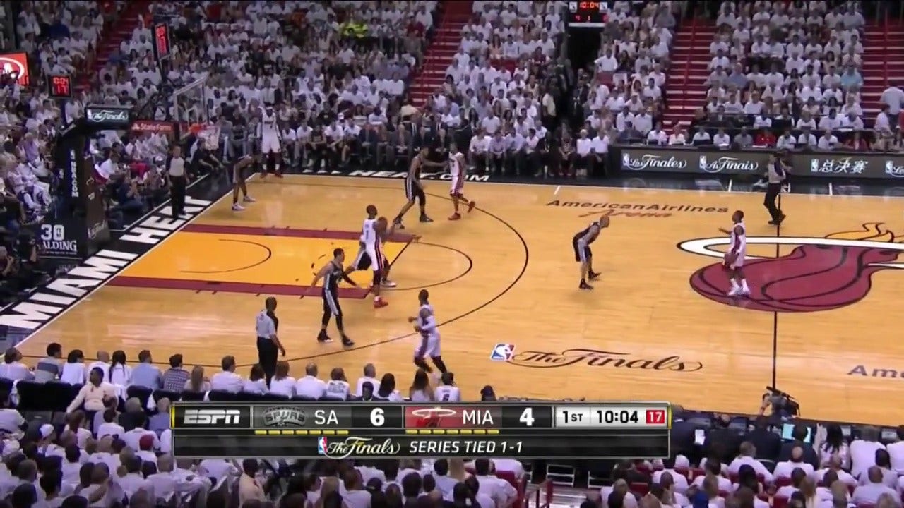 WATCH: Danny Green off the Turnover Goes the Other Way for the Layup | Spurs CLASSICS