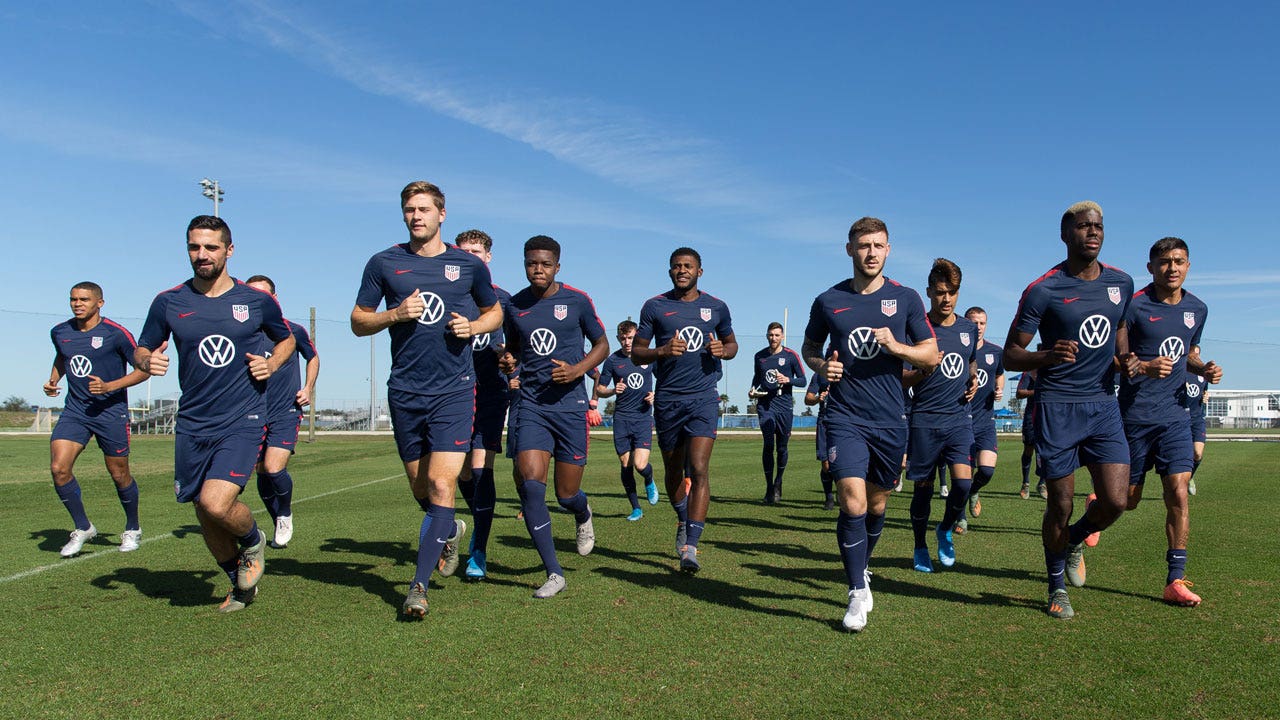 Alexi Lalas and Stu Holden give us their U.S. Men’s Starting XI | FOX SOCCER