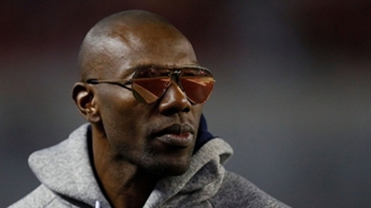 Cris Carter reveals why Terrell Owens will 'regret' missing the Pro Hall of Fame ceremony