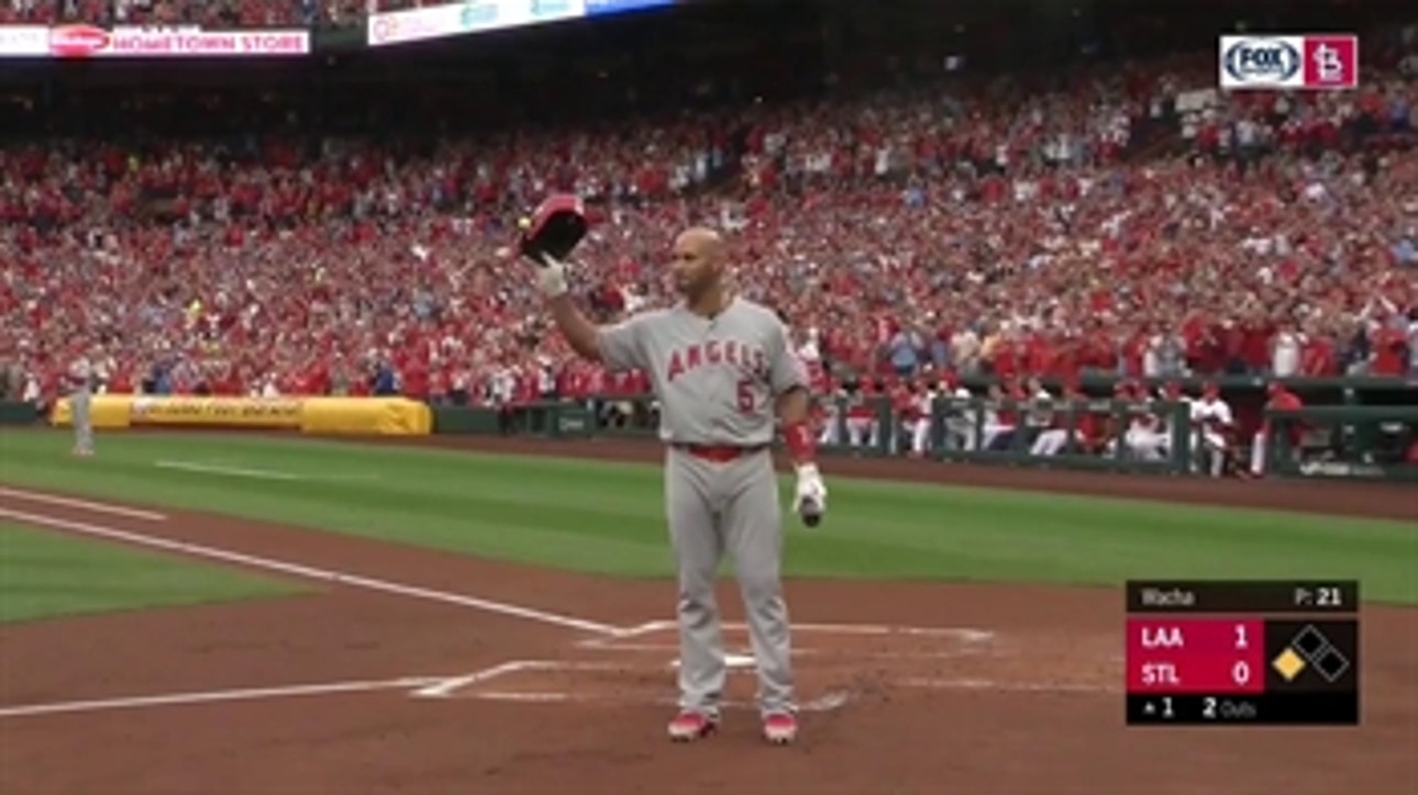 Cardinals fans give Albert Pujols a standing ovation in his return to Busch Stadium