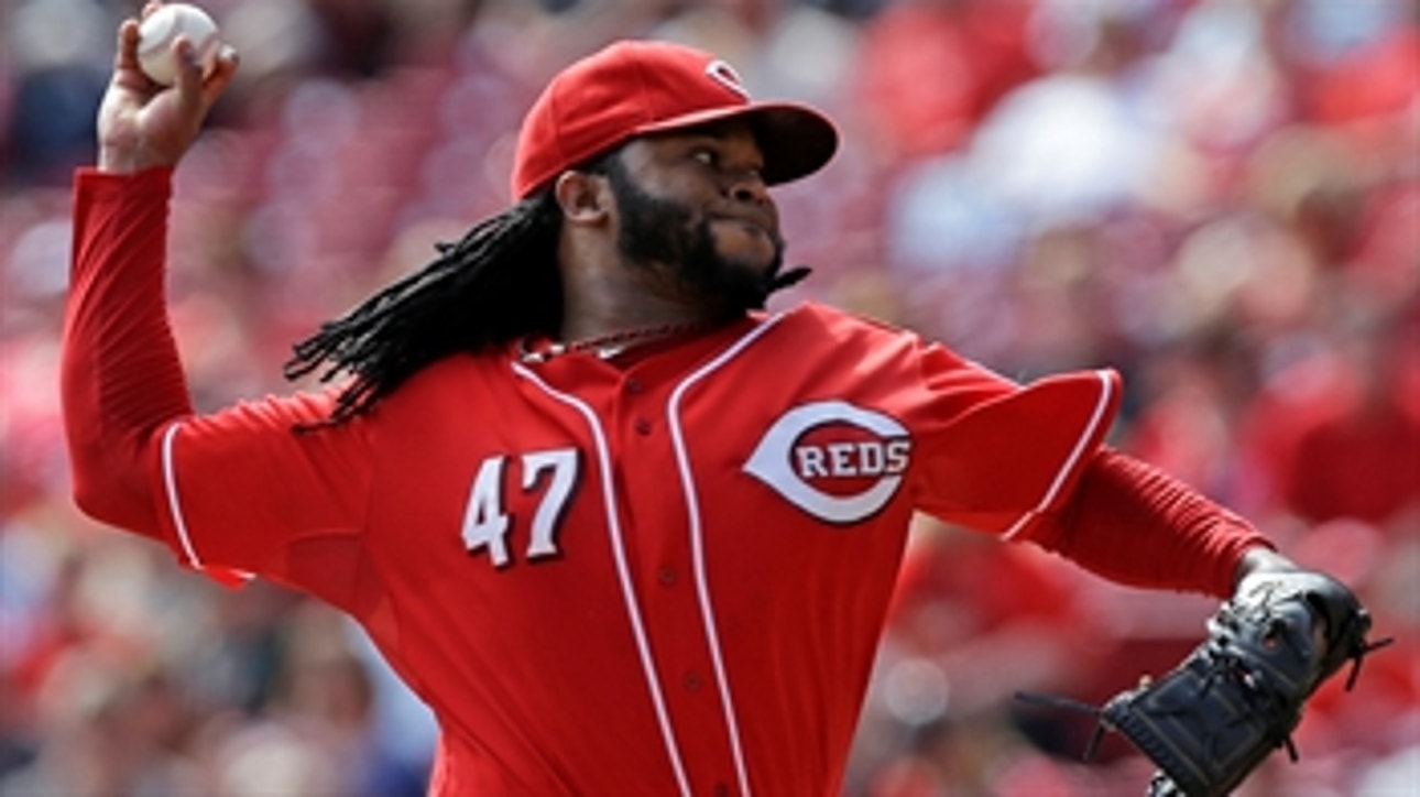 Johnny Cueto reacts to getting his 20th win