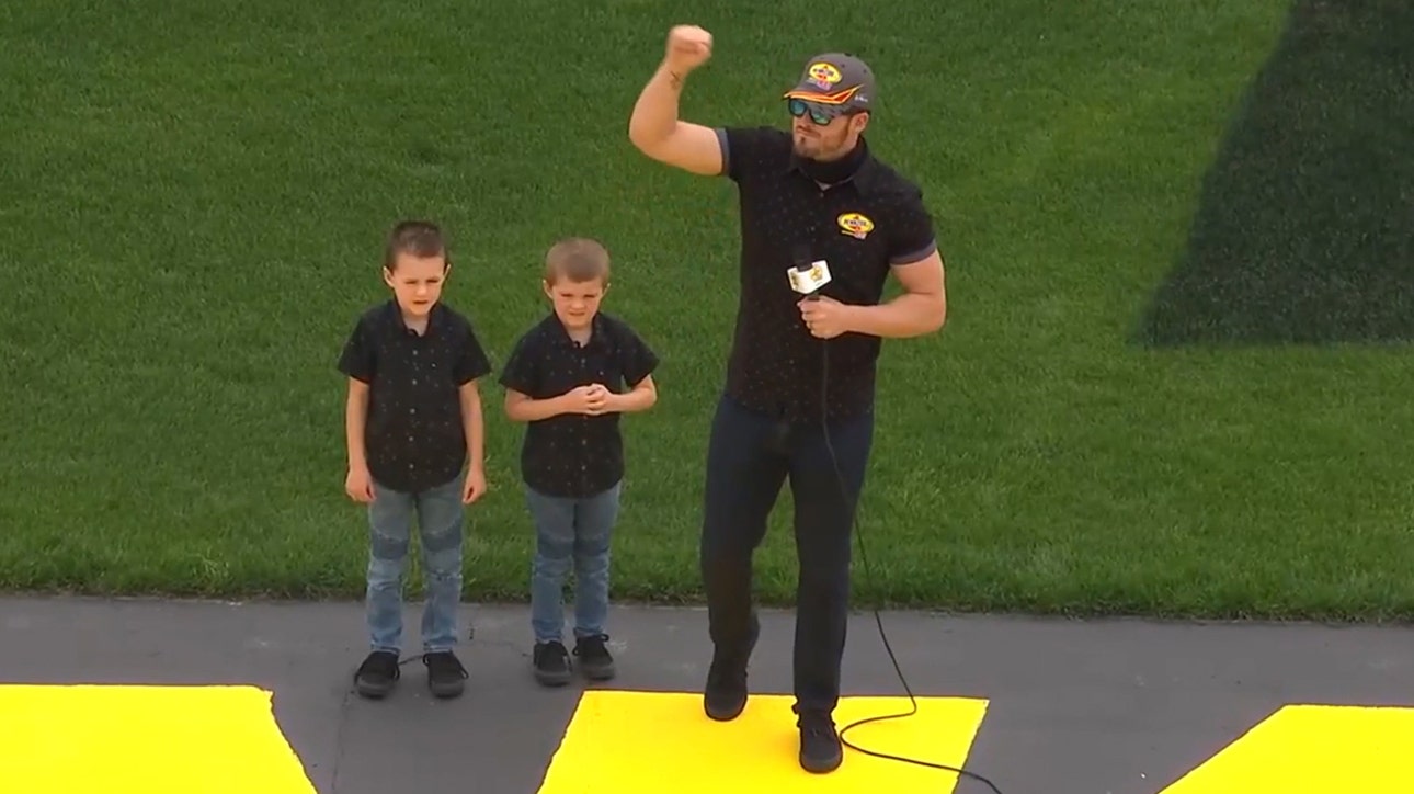 Las Vegas Raiders QB Derek Carr gives the command to start engines