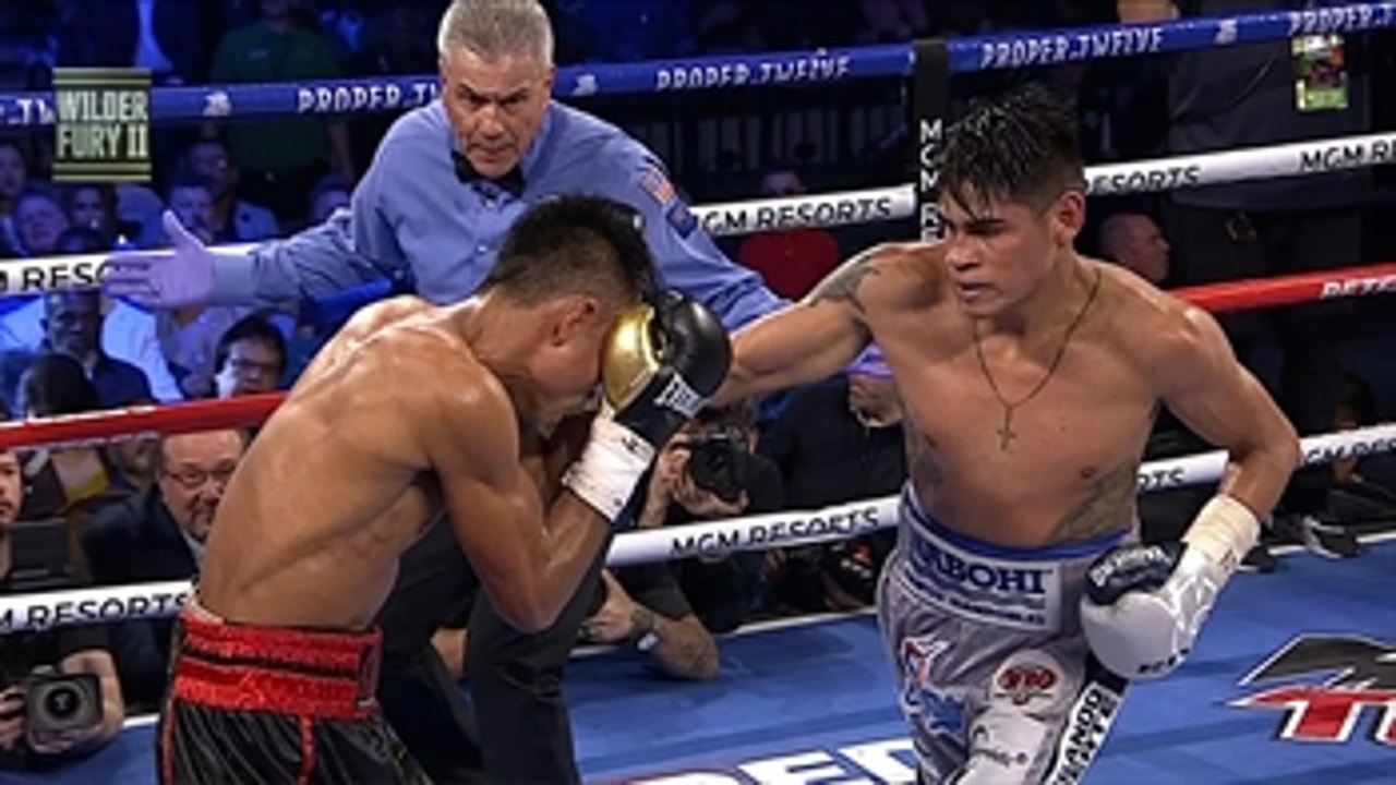 Emanuel Navarrete defends WBO super bantamweight title in 11th-round TKO of Jeo Santisima
