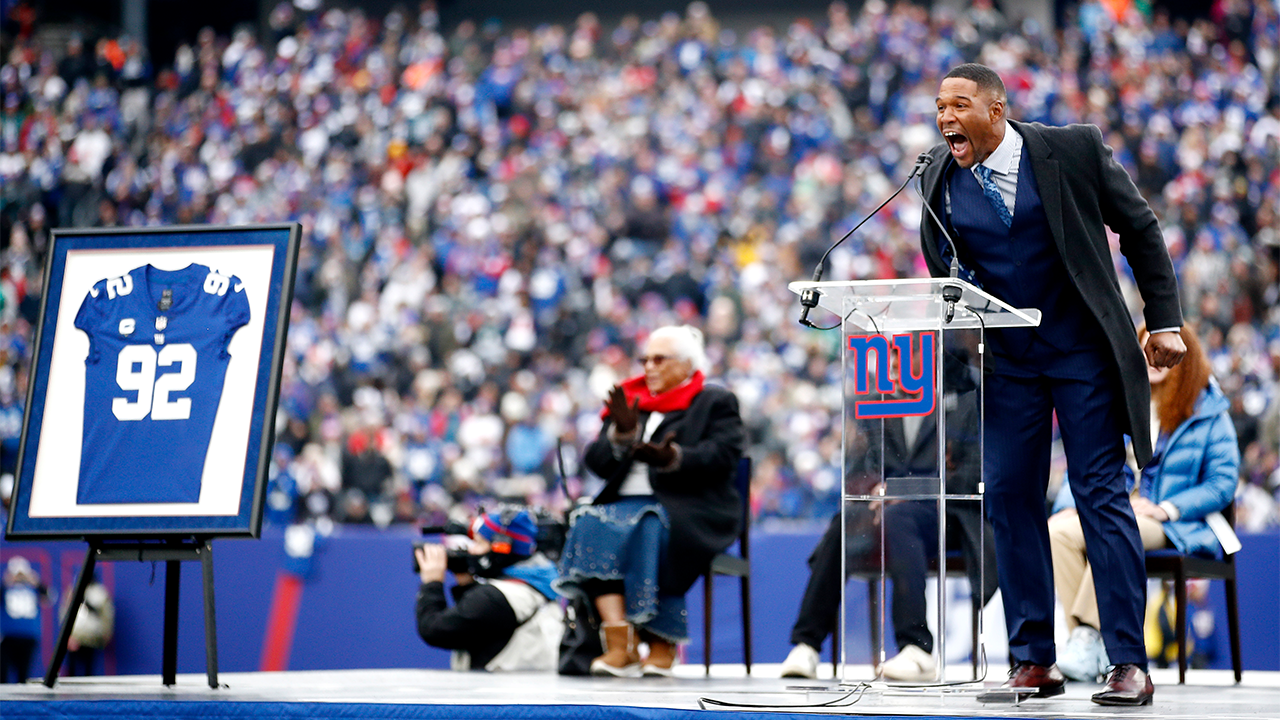 I never dreamed about this' - Michael Strahan gives speech after jersey  retirement by Giants