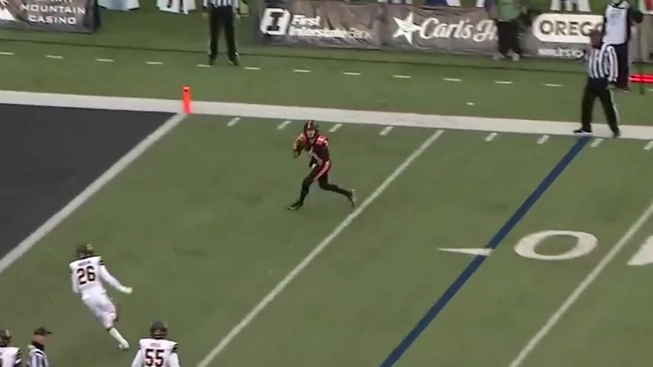 Oregon State executes trick play perfectly to take 24-20 lead on California