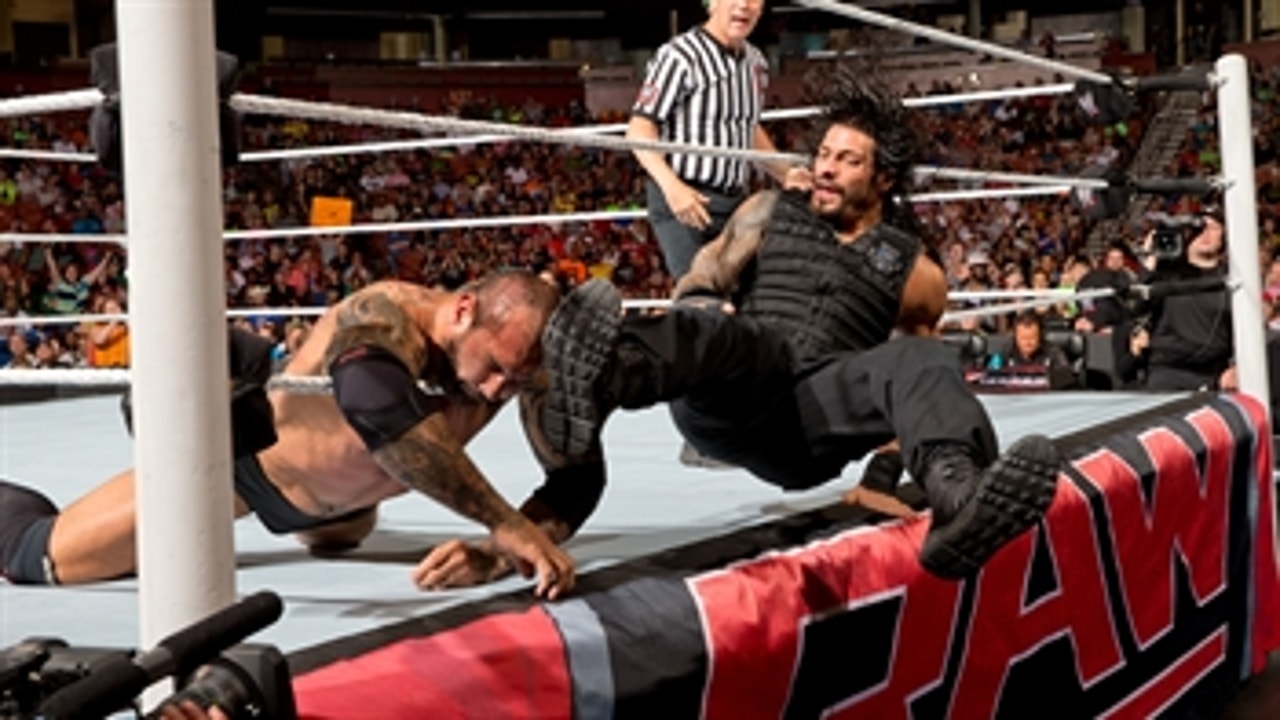 Roman Reigns vs. Batista: Raw, May 12, 2014 (Full Match)