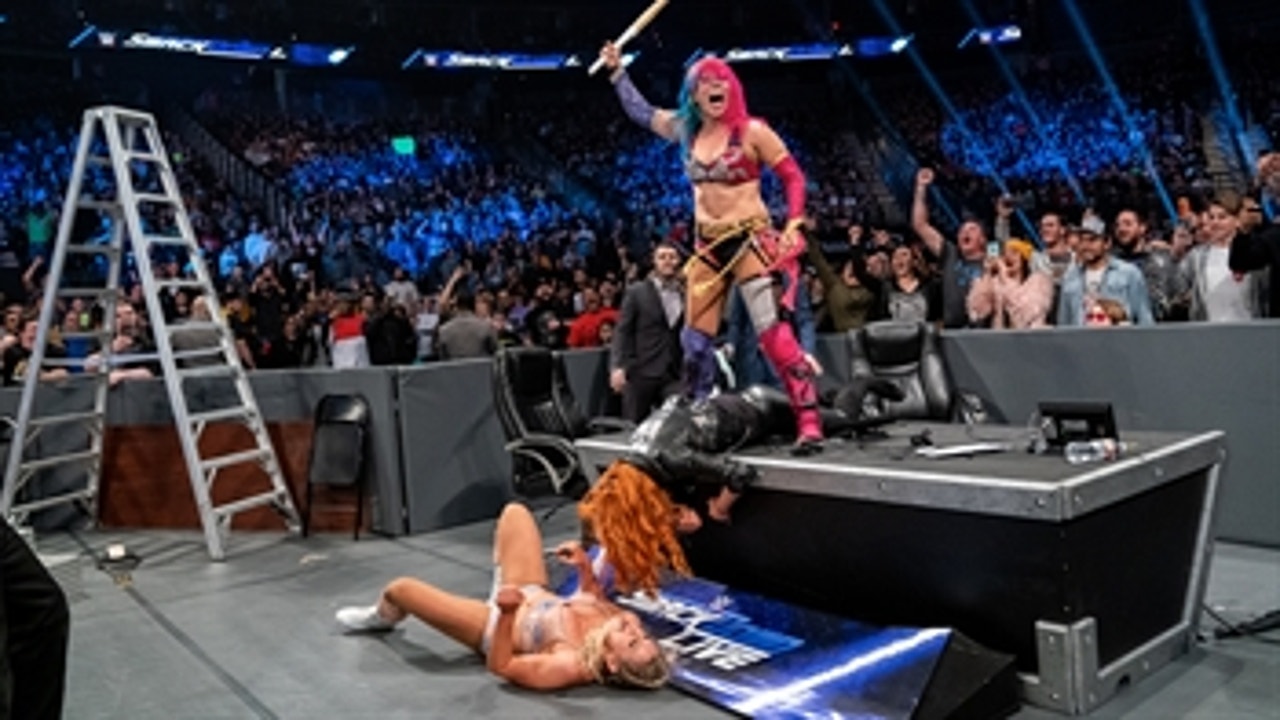Asuka vs. Charlotte Flair: SmackDown, Dec. 11, 2018 (Full Match)