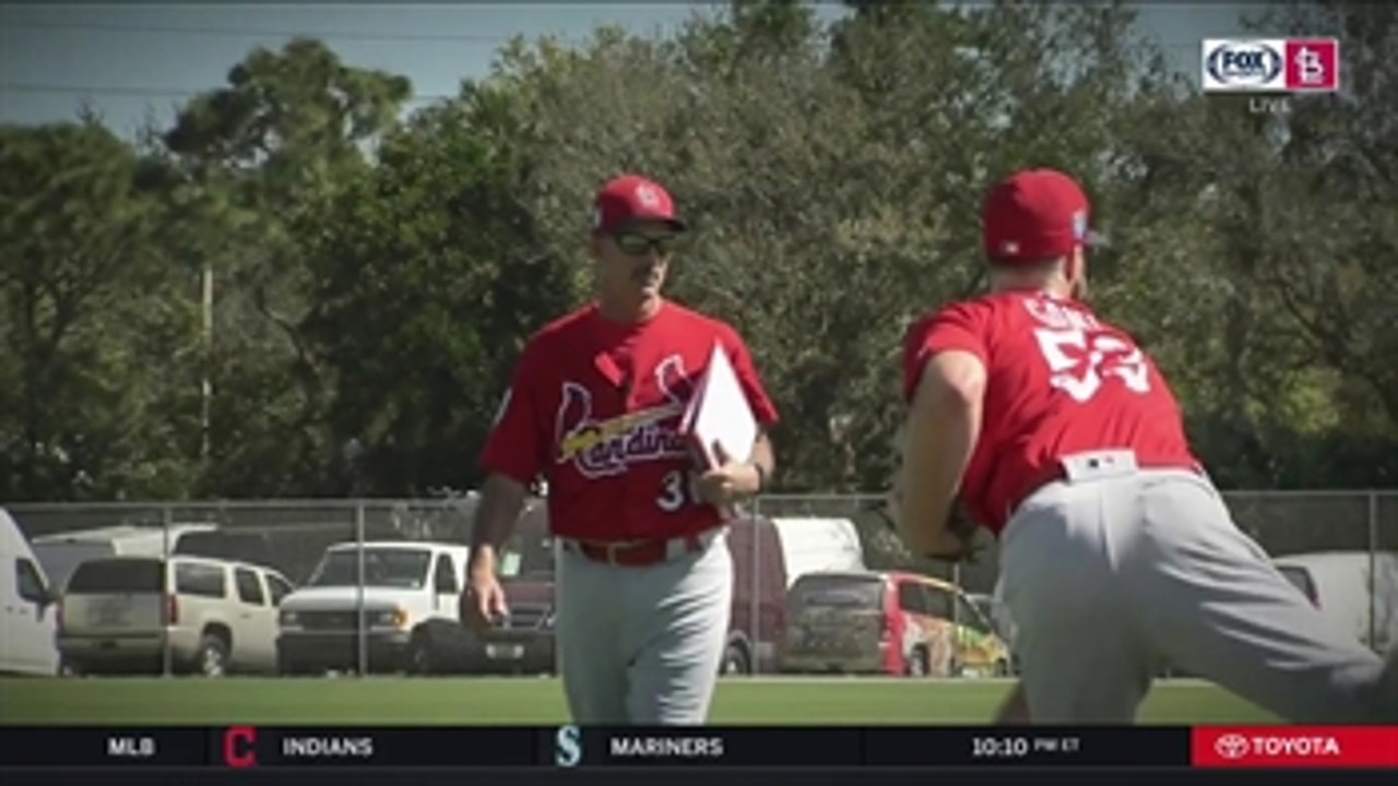 Cardinals' Mike Maddux mic'd up at spring training