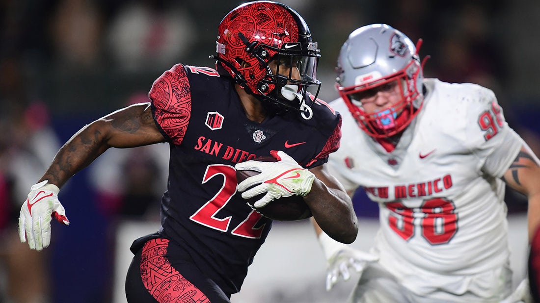 No. 25 San Diego State racks up 202 rushing yards in 31-7 win over New Mexico
