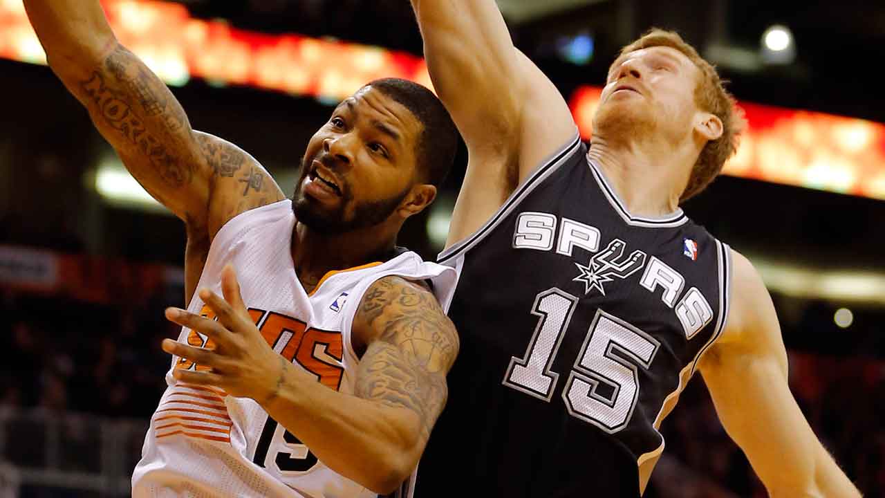 Suns' win streak snapped by Spurs