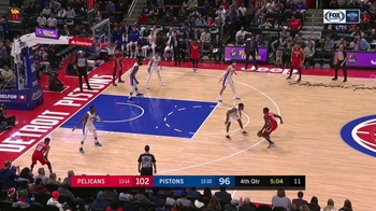 HIGHLIGHTS: Jrue Holiday with the Step-Back Three