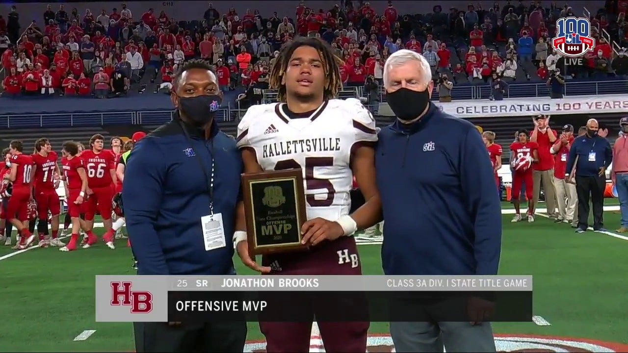 Jonathon Brooks is Offensive MVP for Halletsville | UIL State Championship