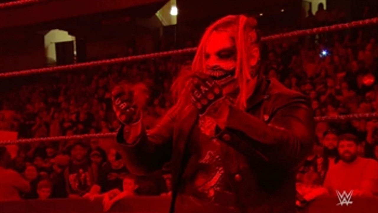 The Fiend appears to tear out Daniel Bryan's hair as Yes movement returns ' FRIDAY NIGHT SMACKDOWN