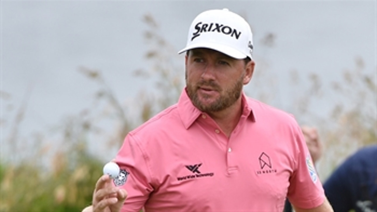 Watch Graeme McDowell's tee shot at the 17th in the second round