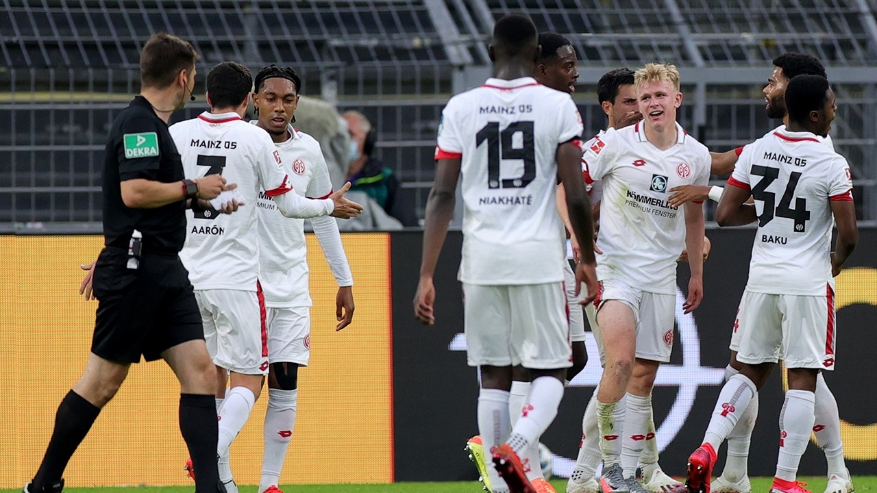 Mainz stuns Dortmund, takes 1-0 lead behind Jonathan Burkhardt goal