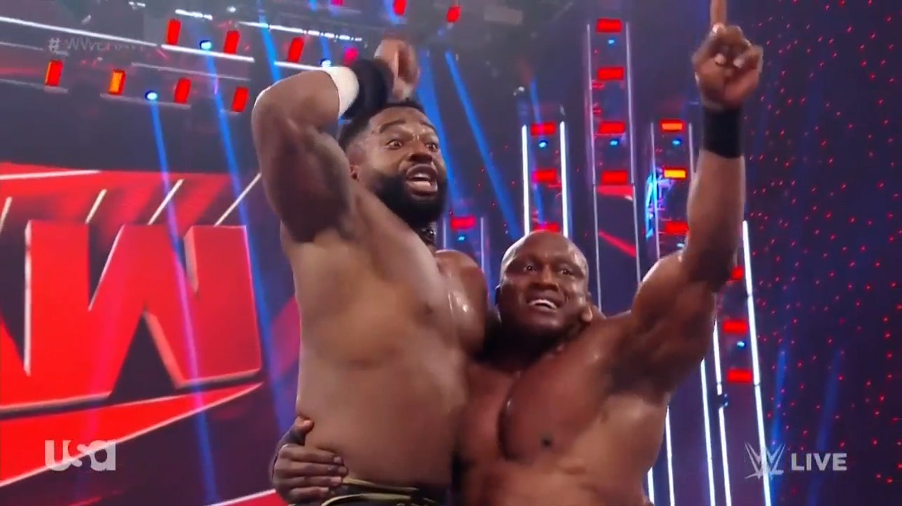 Jeff Hardy and The New Day face The Hurt Business in Six Man Tag Match