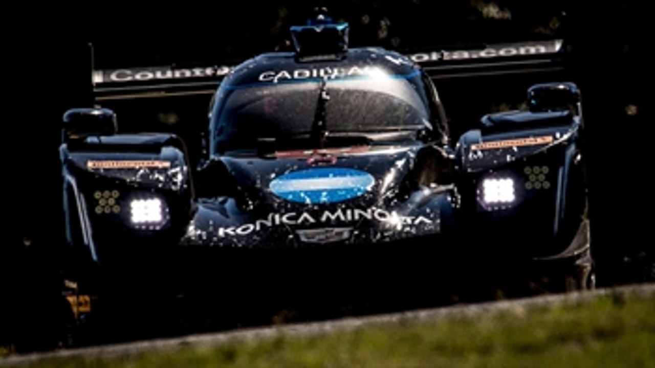 The No. 10 Prototype wins the 2018 Petit Le Mans as the No. 5 runs out of fuel on the last lap