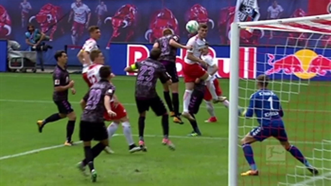 Timo Werner header equalizes for RB Leipzig vs. Freiburg ' 2017-18 Bundesliga Highlights