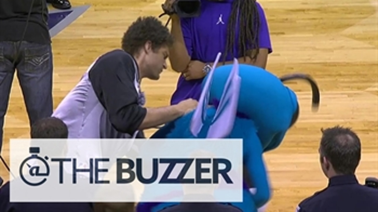 Brook Lopez helps out brother Robin in their war against NBA mascots