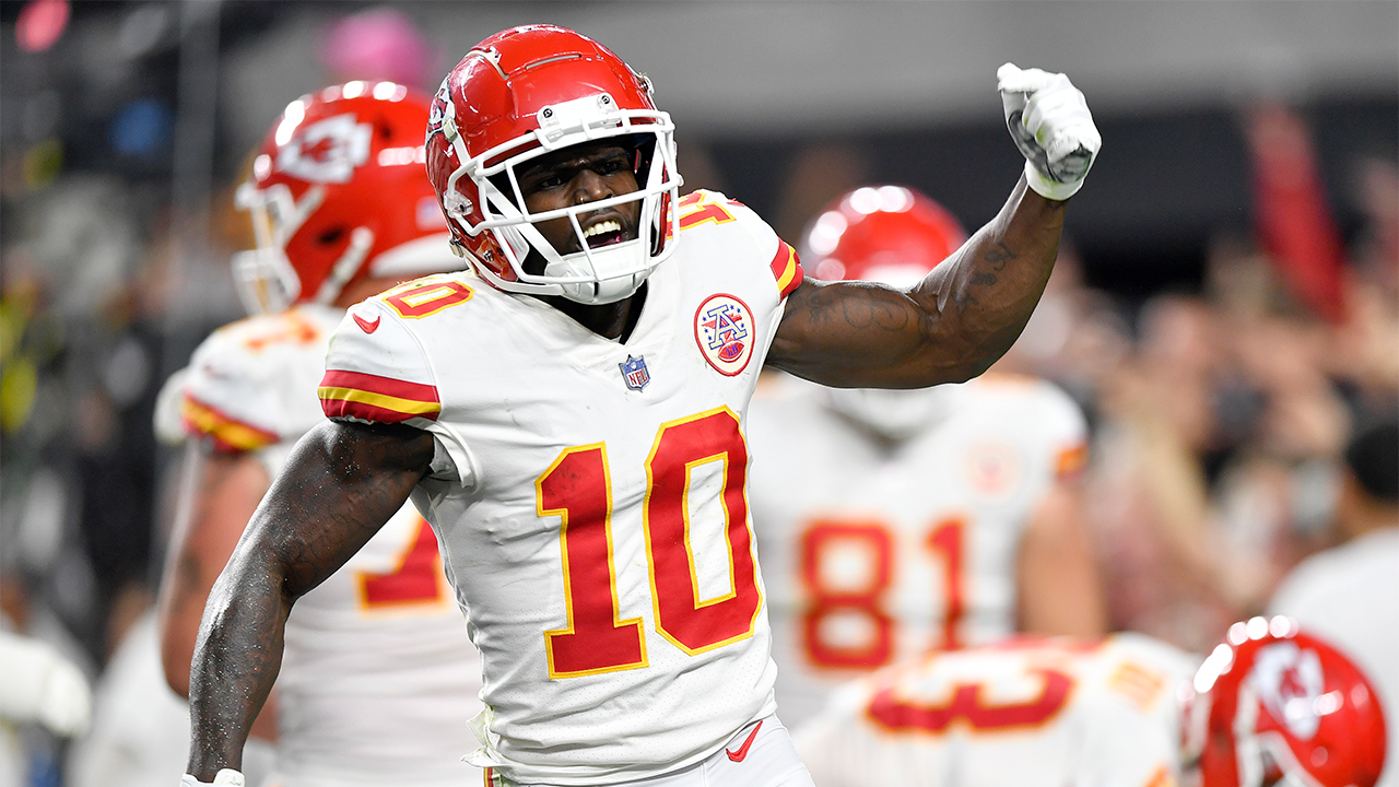 'Tyreek Hill's the key to this offense' - Peter Schrager on the importance of the star wide receiver to the Chiefs ' Cheat Sheet for Week 11