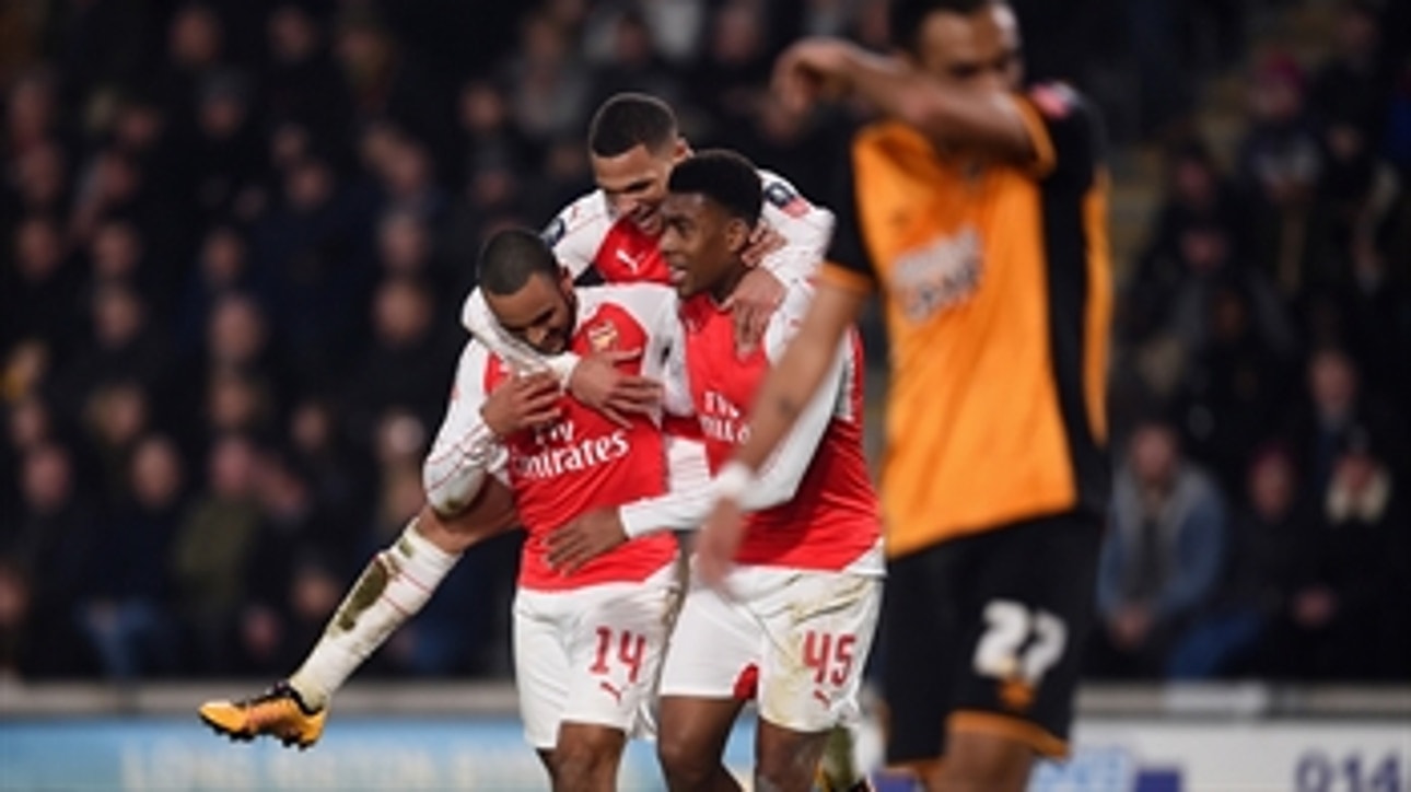 Walcott adds a second to make it 4-0 for Arsenal ' 2015-16 FA Cup Highlights