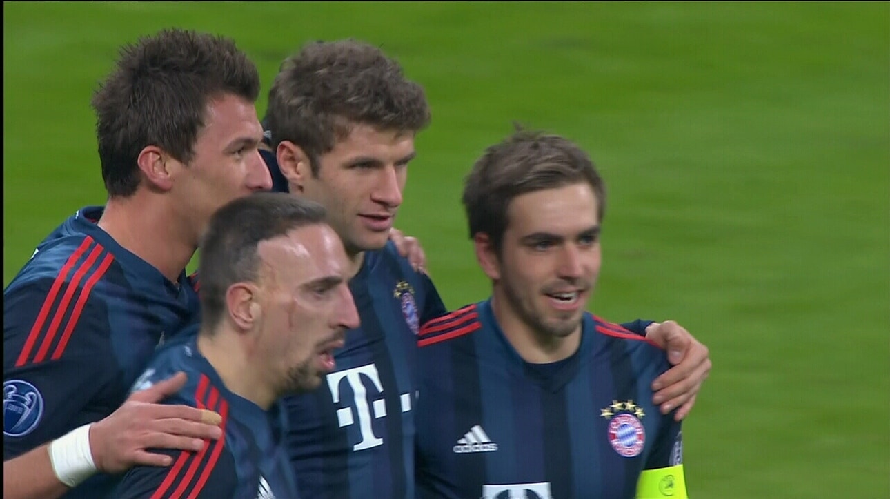 Muller gives Bayern 1-0 lead