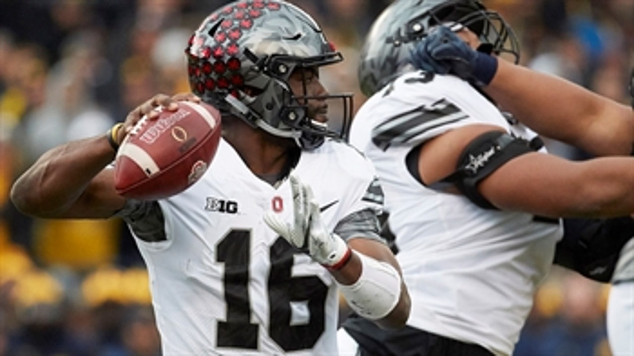 J.T. Barrett delivers a 25-yard touchdown strike to Marcus Baugh to tie things up at 14