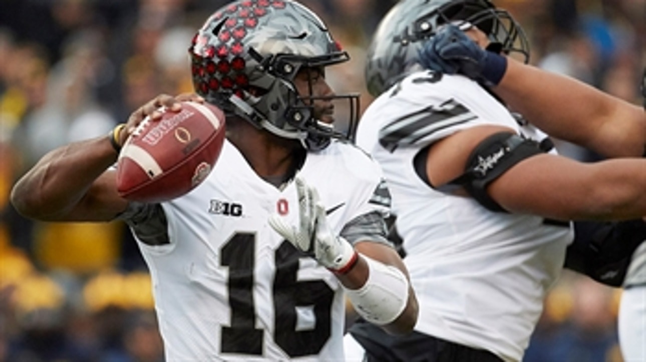 J.T. Barrett delivers a 25-yard touchdown strike to Marcus Baugh to tie things up at 14