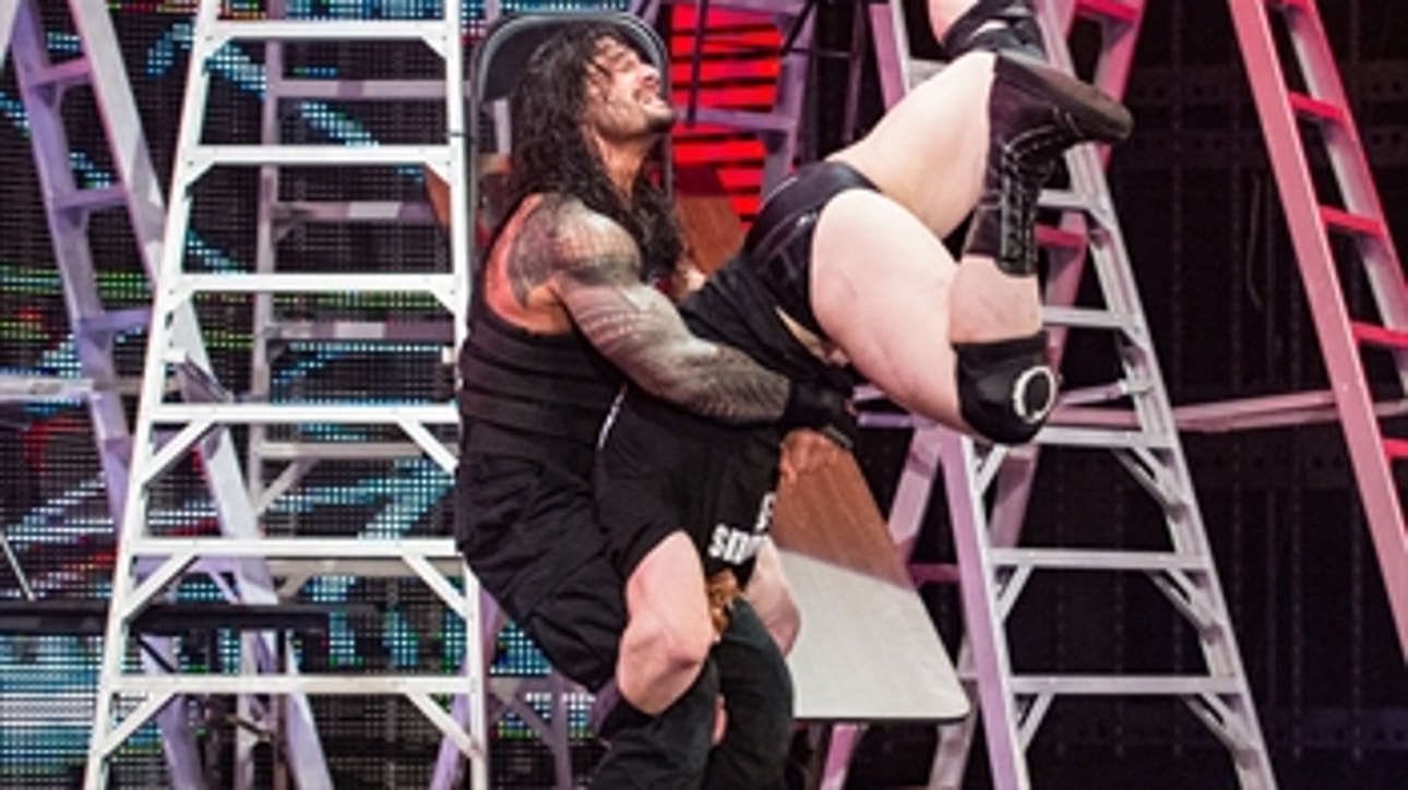 Roman Reigns brawls with Sheamus ahead of WWE TLC: Raw, Dec. 7, 2015