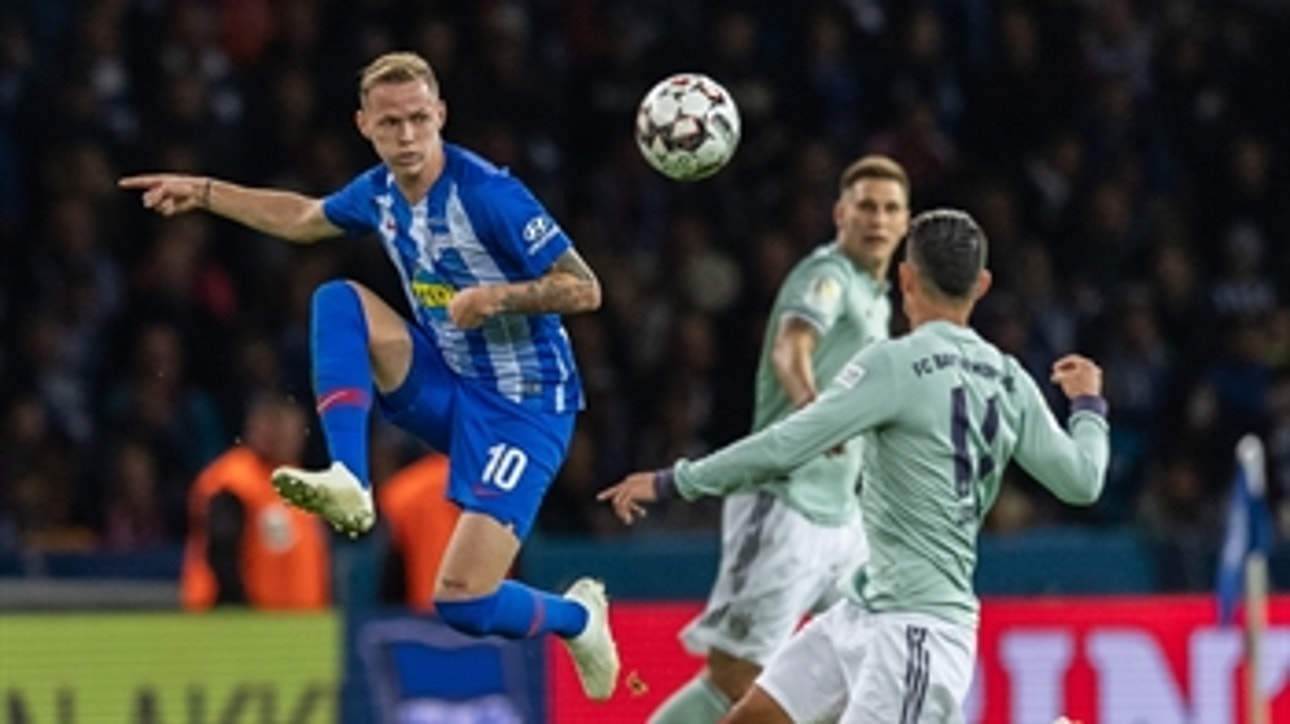 Ondrej Duda scores goal to keep the lead vs. Bayern Munich | 2018-19 Bundesliga Highlights