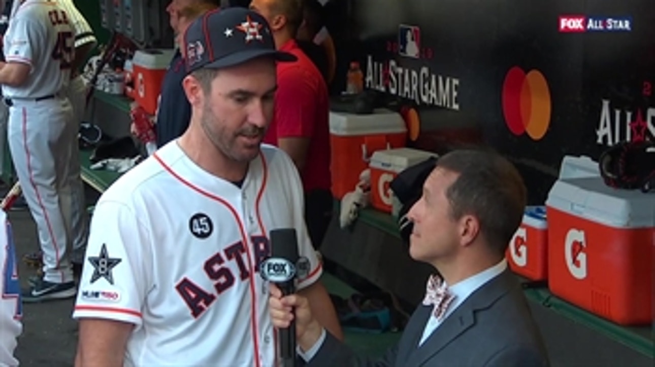 Ken Rosenthal speaks with Justin Verlander during the 2019 All-Star Game
