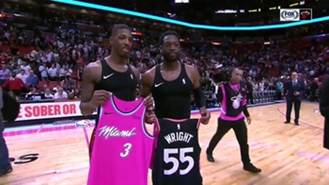 'Tis the season: Wade, Wright exchange jerseys after Heat-Raptors game
