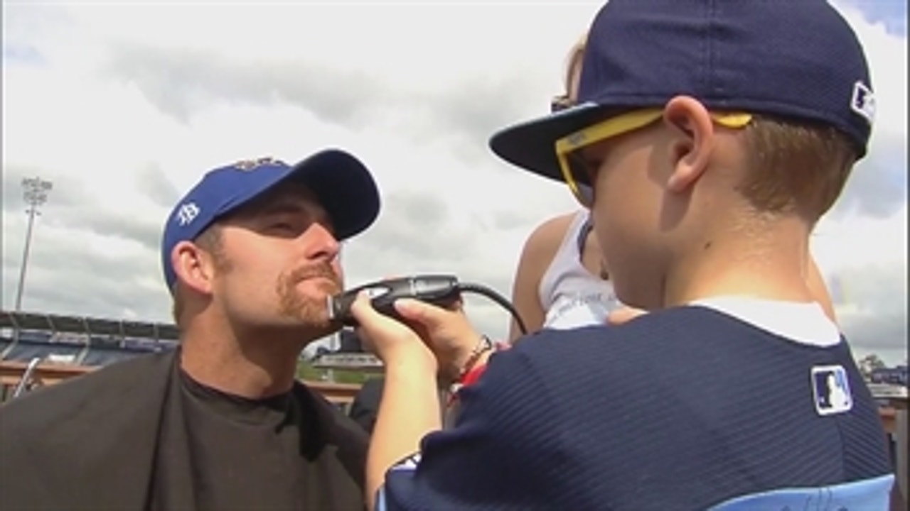 Brad Miller gets rid of beard as part of Cut for a Cure